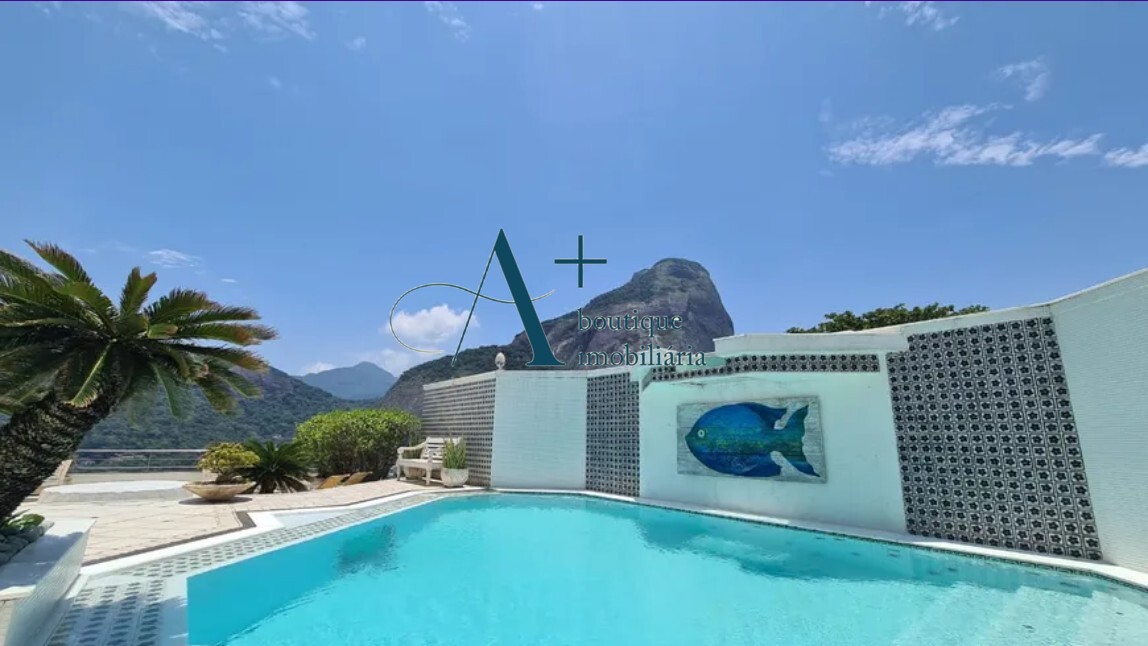 Casa Arrojada com Heliponto e Discoteca: A Vista Panorâmica Mais Exclusiva da Barra da Tijuca.