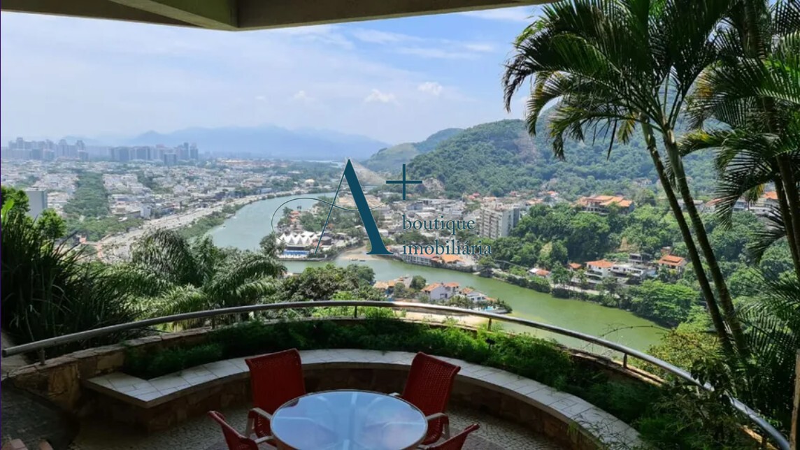 Casa Arrojada com Heliponto e Discoteca: A Vista Panorâmica Mais Exclusiva da Barra da Tijuca.