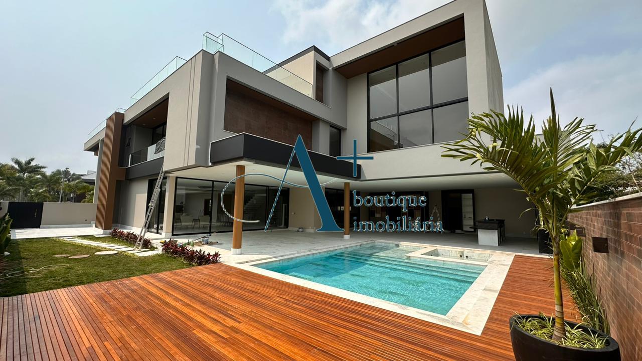 Mansão Recém construída 5 suítes, Elevador, Laser e Segurança Total, Condo. Del Lago Barra da Tijuca