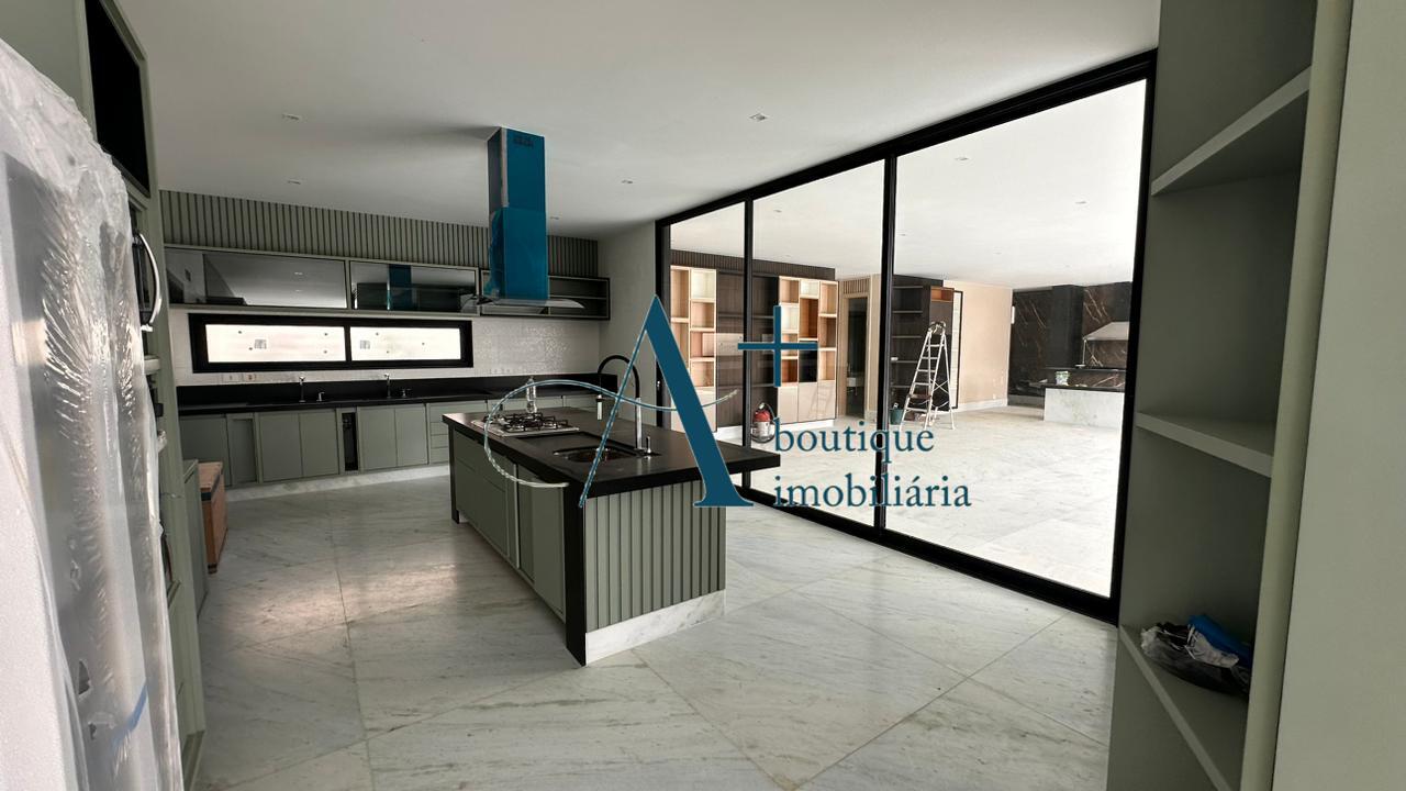 Mansão Recém construída 5 suítes, Elevador, Laser e Segurança Total, Condo. Del Lago Barra da Tijuca