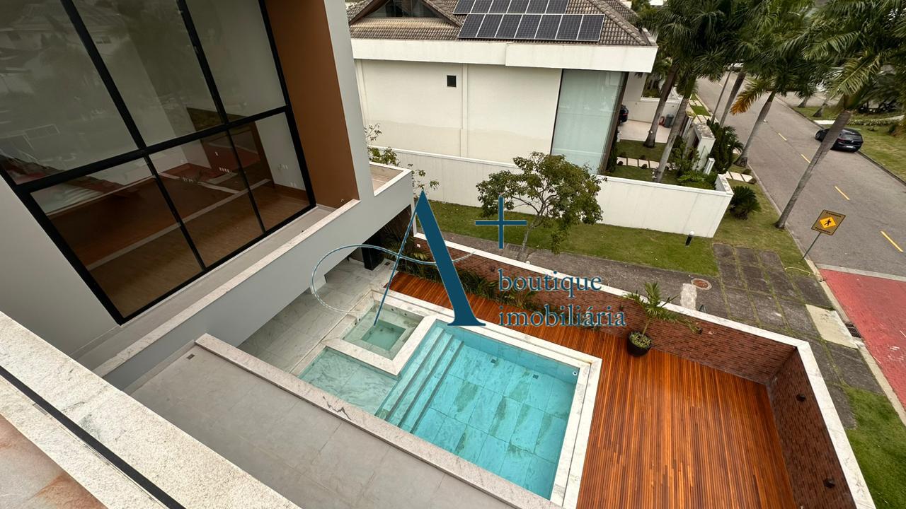 Mansão Recém construída 5 suítes, Elevador, Laser e Segurança Total, Condo. Del Lago Barra da Tijuca